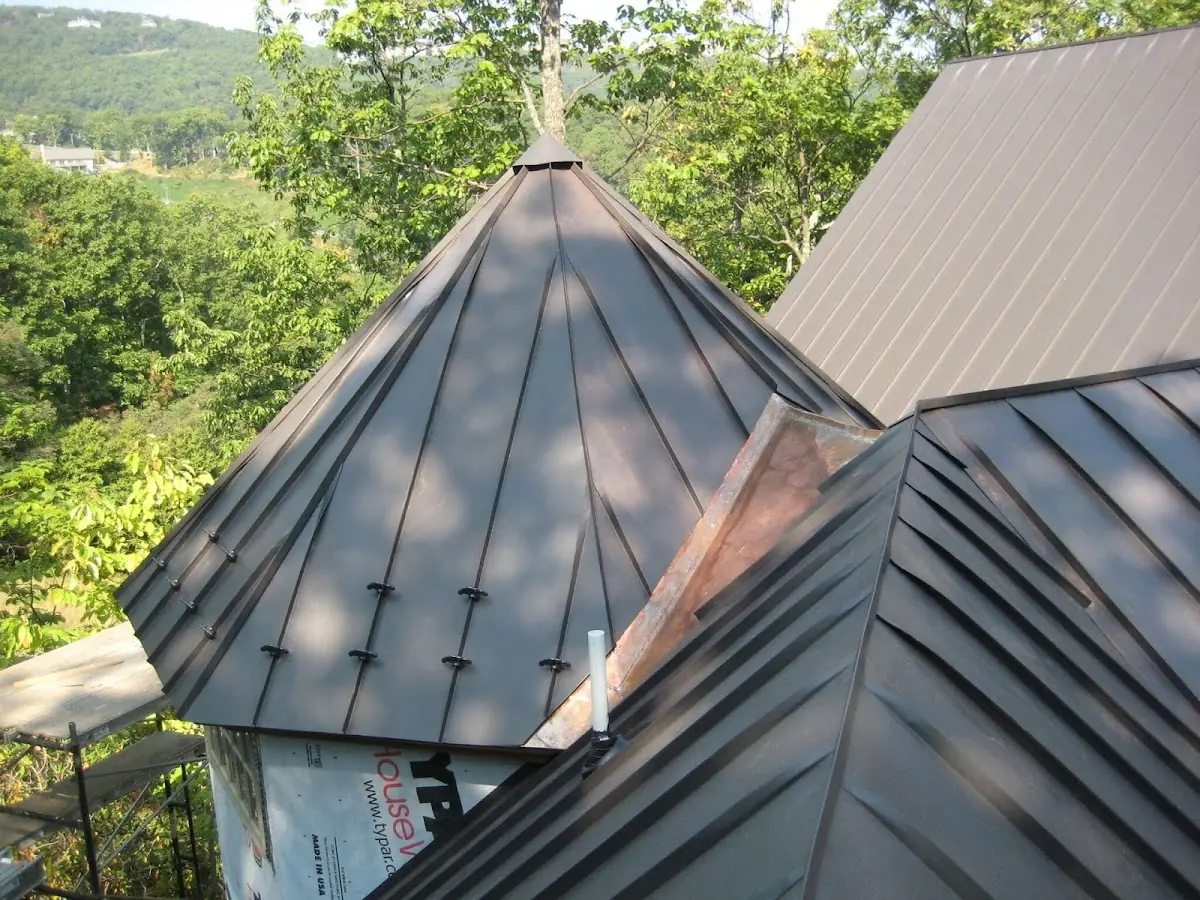 Professional Roof Tarp Installation by Craftsman Roofing in Alcoa
